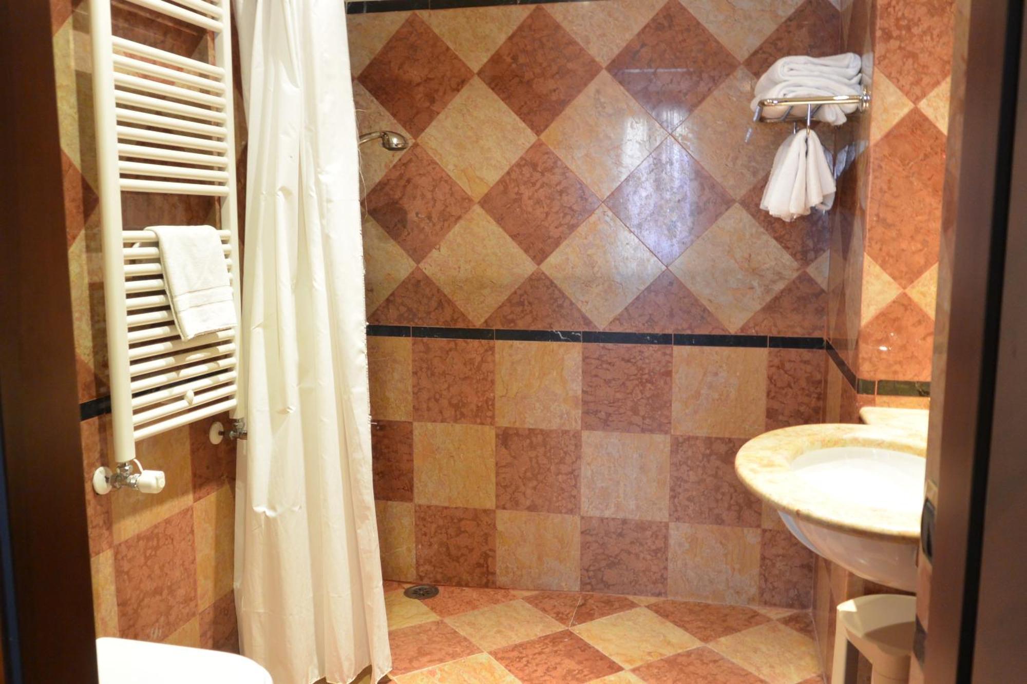 ホテル チッタ ディ ミラノ ヴェネツィア 部屋 写真